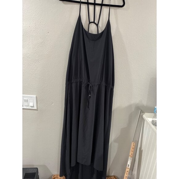 Elegant Black Maxi Dress - Picture 3 of 10